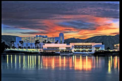 Laughlin: Gambling and Shopping Tour from Las Vegas