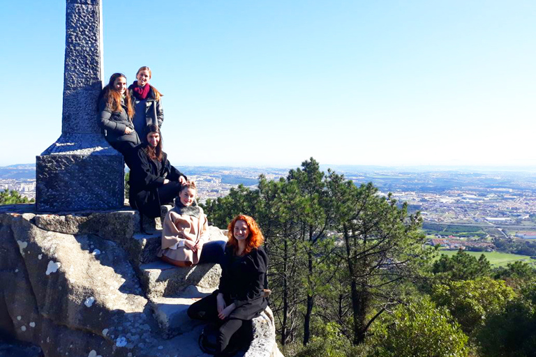 Sintra i Cascais Całodniowa prywatna wycieczka z LizbonyWycieczka z przewodnikiem w języku francuskim, angielskim, portugalskim lub hiszpańskim