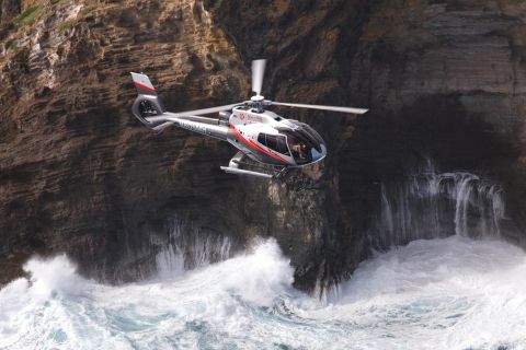 Maui: Hubschrauberflug über Molokai