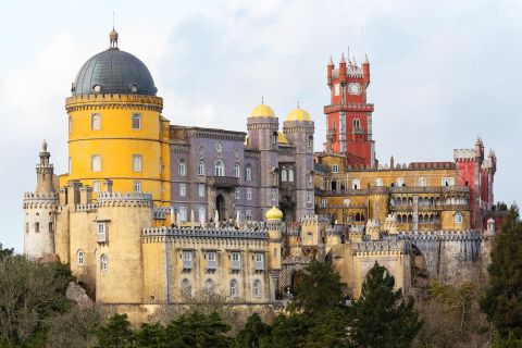 Sintra and Cascais Full-Day Private Tour from Lisbon