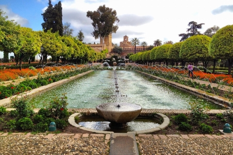 Alcázar de Córdoba: ticket y tour guiadoTicket de entrada y tour guiado compartido en español
