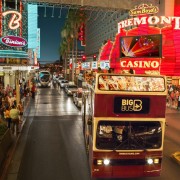 Las Vegas: excursão turística noturna de ônibus aberto