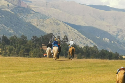 Cusco: Horseback Riding Tour to Inca Temples and Viewpoints