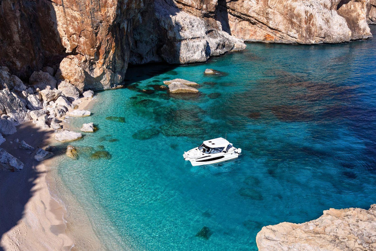 Cala Gonone: Gulf of Orosei Catamaran Cruise with Aperitif