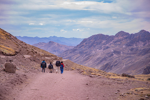 08 صباحاً جولة جبل قوس قزح المغادرة: جولة صباحية متأخرة
