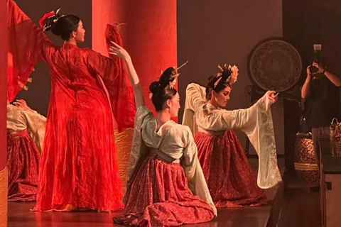 Kuala Lumpur: Xuyan Immersive Dining & Makeup experience Regular Dinner Banquet Seat+ Makeup & Styling
