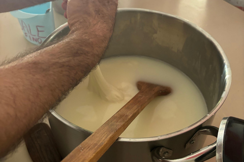 Pianillo: Corso di cucina con pasta, mozzarella e tiramisù