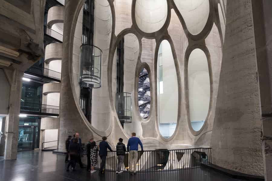 Museum für Zeitgenössische Afrikanische Kunst: Fast-Track Zeitz MOCAA. Foto: GetYourGuide Museum für Zeitgenössische Afrikanische Kunst: Fast-Track Zeitz MOCAA. Foto: GetYourGuide