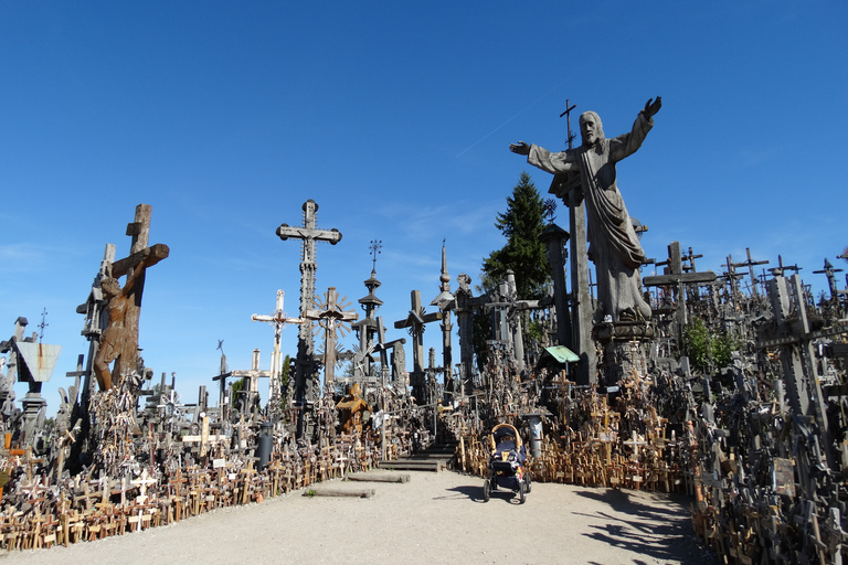 Vanuit Vilnius: Anykščiai & The Hill of Crosses Day Trip