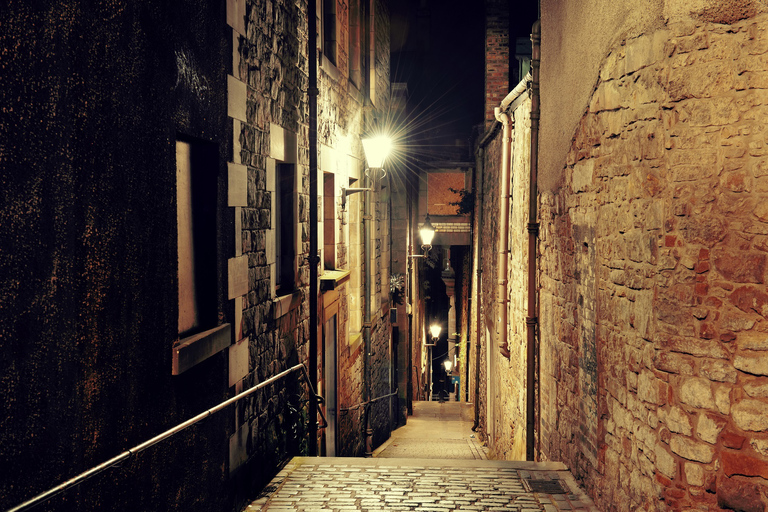 Edimburgo: tour a piedi del lato oscuro della cittàTour in inglese