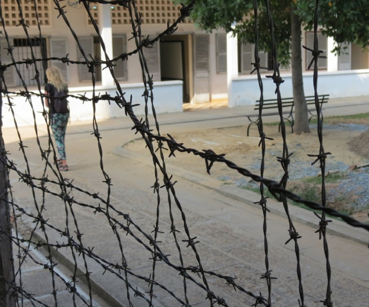 From Phnom Penh: Killing Fields and Prison S21 Tour