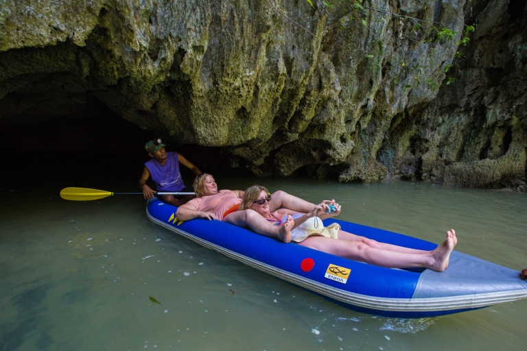 Khaolak: kajak- en snorkeltour op James Bond-eilandBaai van Phang Nga: dagtrip kajakken en snorkelen