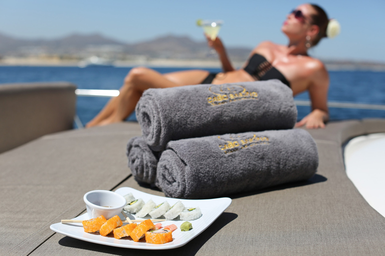 كابو سان لوكاس: رحلة بحرية باليخت الفاخركابو سان لوكاس: يخت فاخر في رحلة بحرية 3