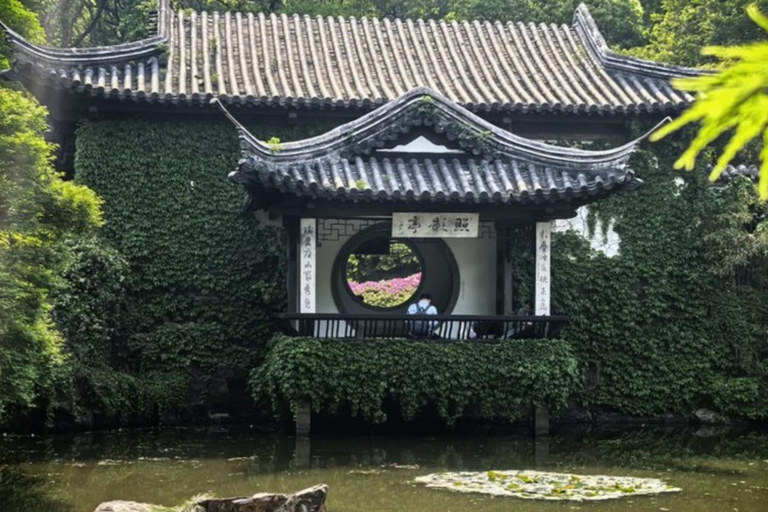 Shanghai: Huishan Ancient Town & Tai Lake Private Day Trip