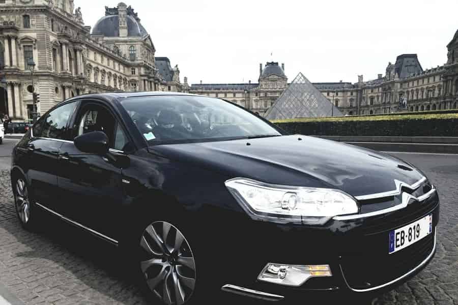 Disneyland Paris: Privater Flughafentransfer zum/vom Flughafen CDG. Foto: GetYourGuide