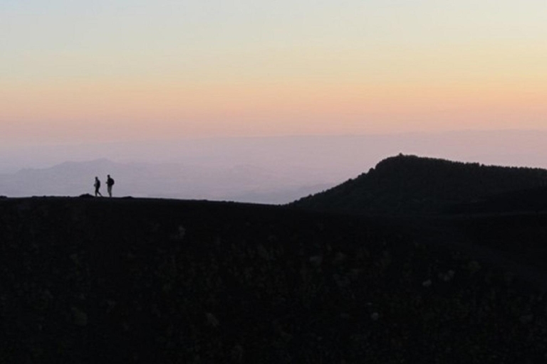 Vanuit Taormina: excursie naar de Etna bij zonsondergangTour in het Spaans