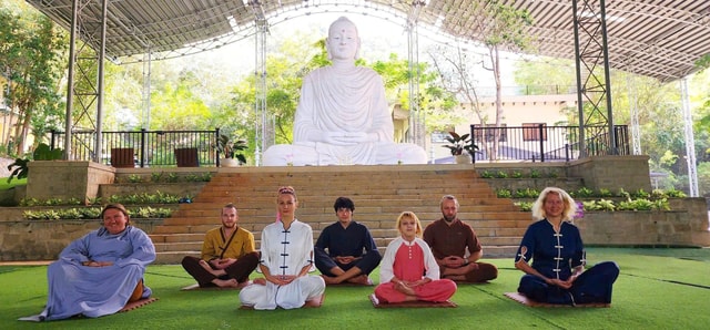 Ho Chi Minh City: 4-Day Meditation & Real Monastic life