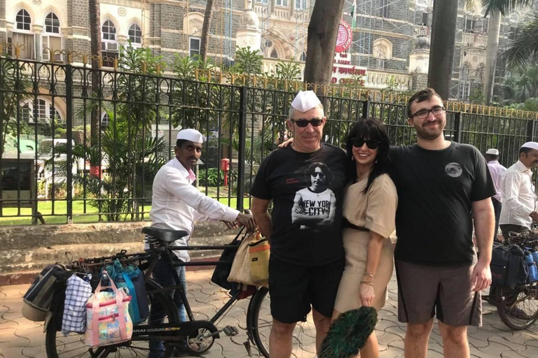 Mumbai: Must-see Sights Walking Tour Group Tour