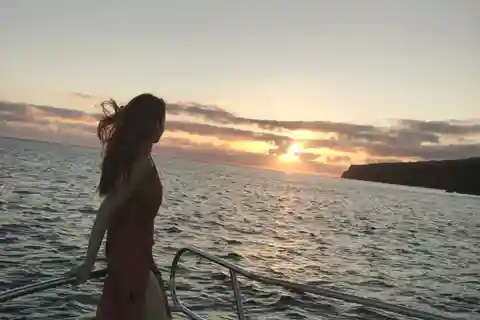 Sunset yacht tour with food and wine tasting.