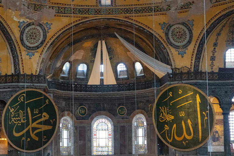 Bilhetes para Istambul: Hagia Sophia, Topkapi e Cisterna da BasílicaHagia Sophia, Cisterna da Basílica + Palácio de Topkapi, incluindo o Harém
