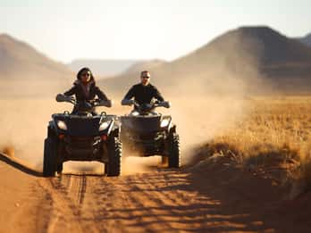 Hurghada: Quad-Safari, Beduinendorf & Grillfest Hurghada: Quad-Safari, Beduinendorf & Grillfest