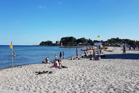Copenhagen: City Highlights and Deer Park Bike Tour