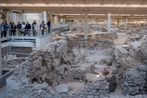 Descubre Santorini: tour de Akrotiri y bodega prehistóricos