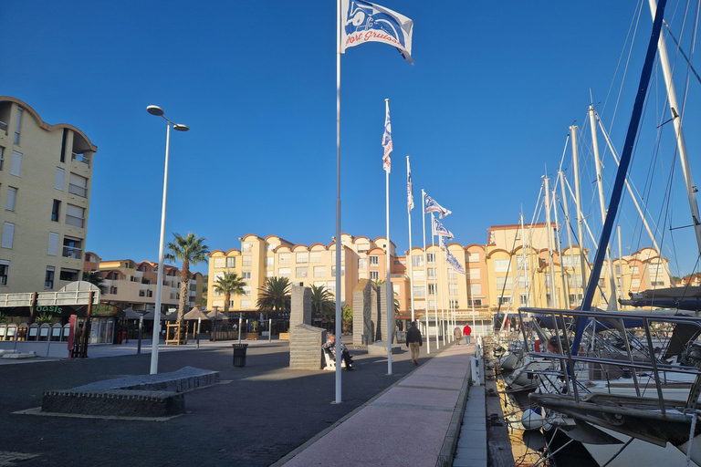 Gruissan: from the New Port to the Old Village