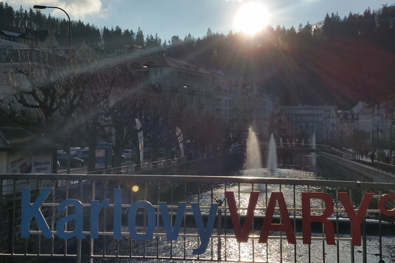 Desde Praga: tour de día completo de Karlovy VaryDesde Praga: tour de un día de Karlovy Vary