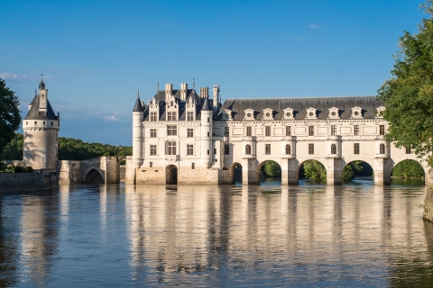 Desde París: tour en grupo reducido castillos del LoiraTour privado en español (grupos de 5 a 8)