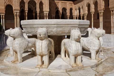 From Seville: Granada and Alhambra Full-Day Tour with Ticket
