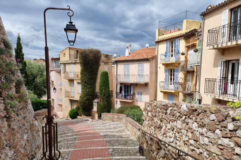 From Cannes: The most beautiful places to visit between city and nature The most beautiful places: Cannes, Théoule-sur-Mer, Esterel, Mougins