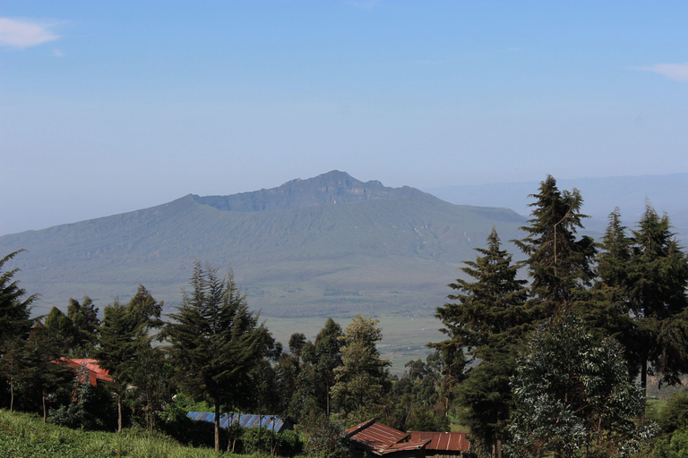 Nairobi: wycieczka 1-dniowa rowerowa i piesza na górę LongonotWycieczka piesza i rowerowa na górę Longonot z piknikiem