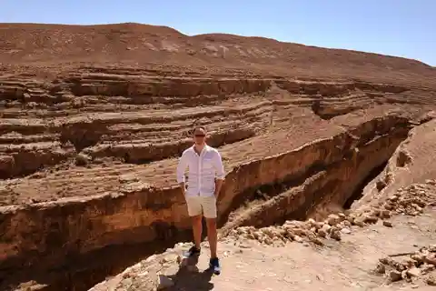 From Tozeur: Half-Day Mountain Oases Tour