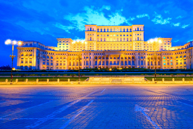 From Bucharest: 7-Day Adventure Tour in Romania