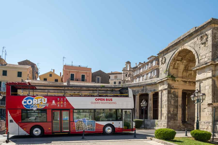 Korfu Altstadt und Kanoni: Open-Top-Bustour. Foto: GetYourGuide