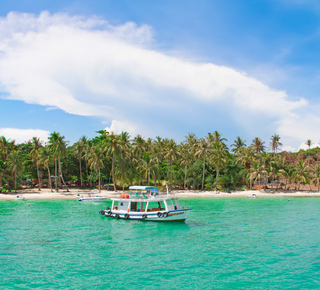 Dam Ngang island: Day Trips and Tours from Phú Quốc