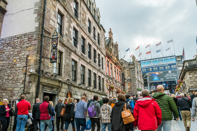 Tour di un giorno intero del Tatuaggio Militare di Edimburgo e delle Highlands scozzesiDa Edimburgo: Royal Edinburgh Military Tattoo e Highlands