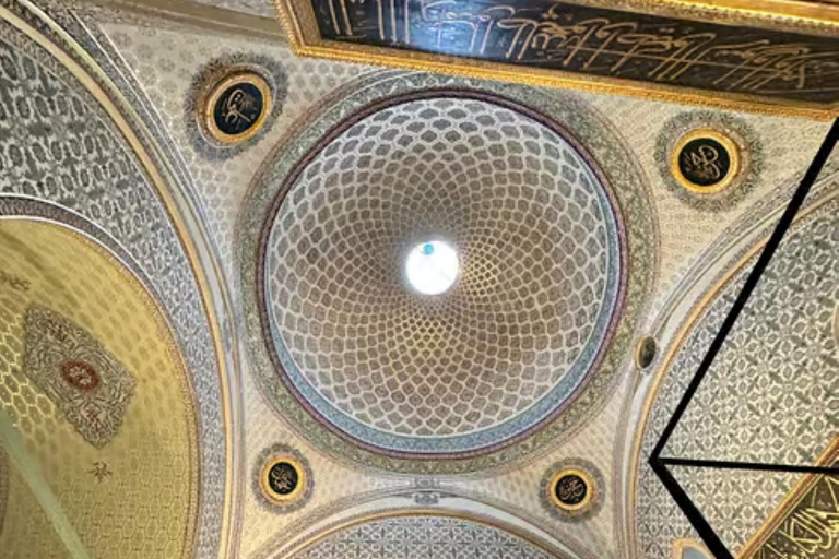 Topkapi Palace & Harem Skip-the-Line Guided Entry