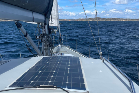Gothenburg: Vinga Island Sailing Trip with Buffet & Fika