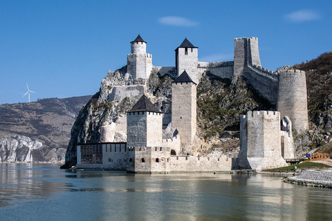 Forteresse de Golubac et portes de fer + tour en bateau en option