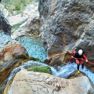 Tour di canyoning lungo il Rio verde da Granada