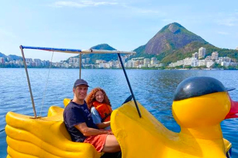 Capybaras: Rodrigo de Freitas Lagoon Paddle Boat Tour