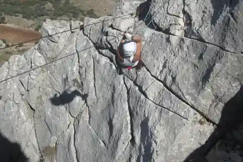 Desde Granada: Via Ferrata de 3 horas em Moclín