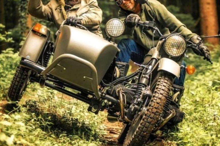 Tbilisi Vintage Legends: Soviet Classic Car Tour with Pickup