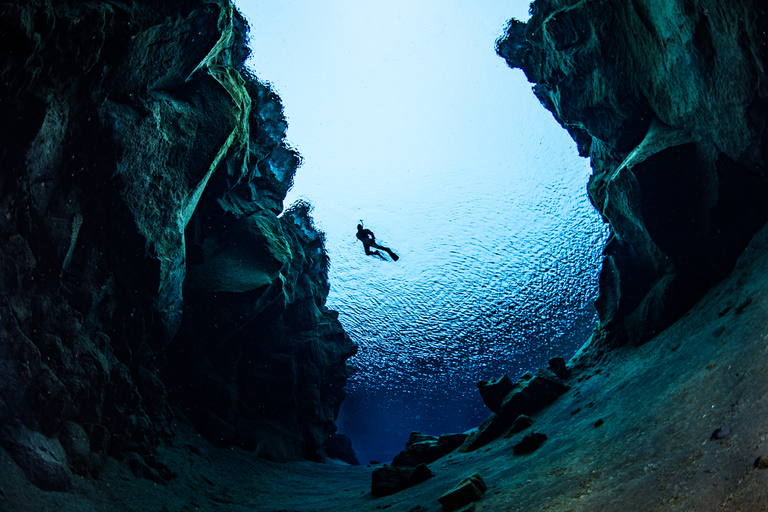 Silfra: Snorkeling Between Tectonic Plates, Meet on Location