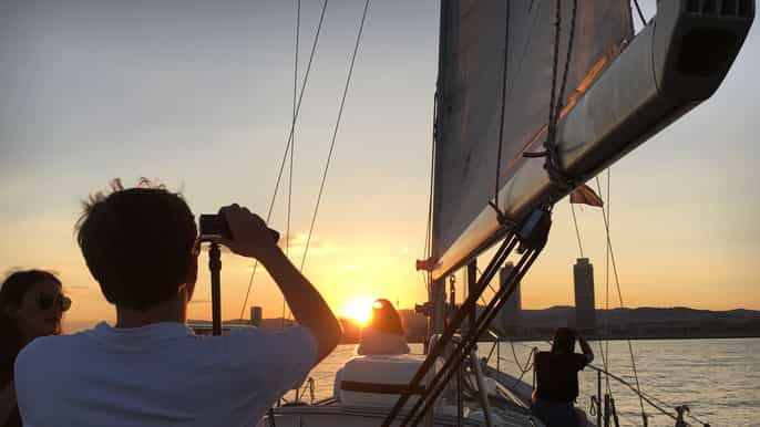 barcelona sailing experience