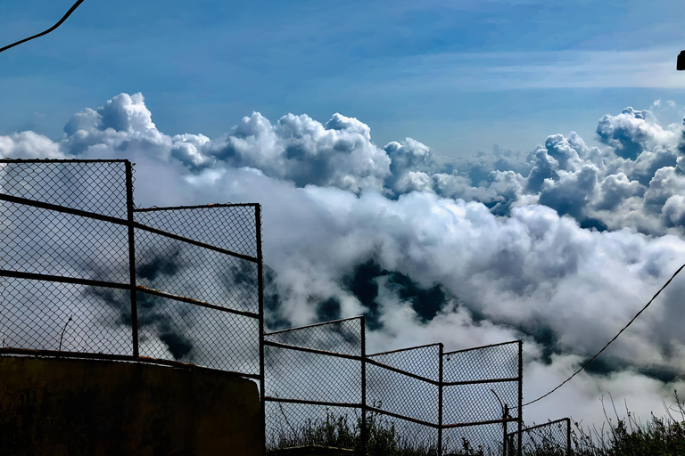 Kandy: Adam's Peak Guided Hike with Snacks and Pickup Nuwaraeliya: Adam's Peak Guided Hike with Snacks and Pickup