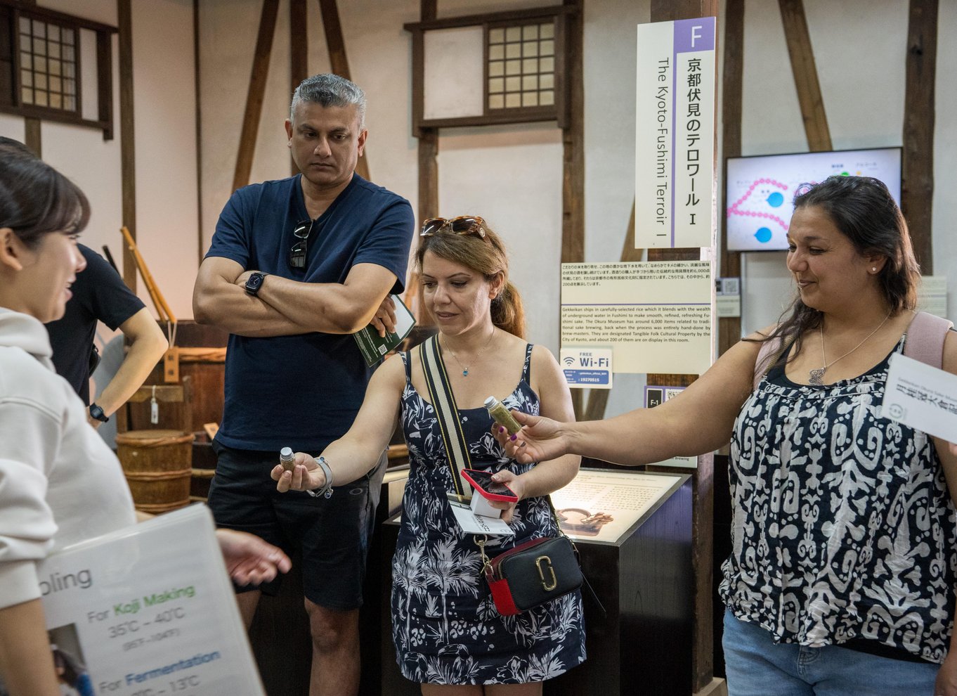 Kyoto: Insider Sake Brewery Tour med Sake og madparring