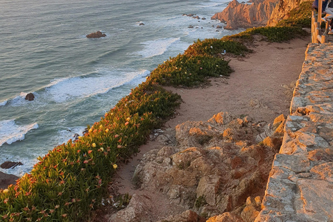 From Lisbon: Private Sintra, Peña palace & Regaleira Tour. Exclusive Private Tour Experience